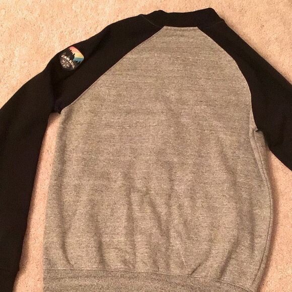 GGS Canada Gray and Black Men's Front Zip Jacket Unisex Sweater - Picture 6 of 8